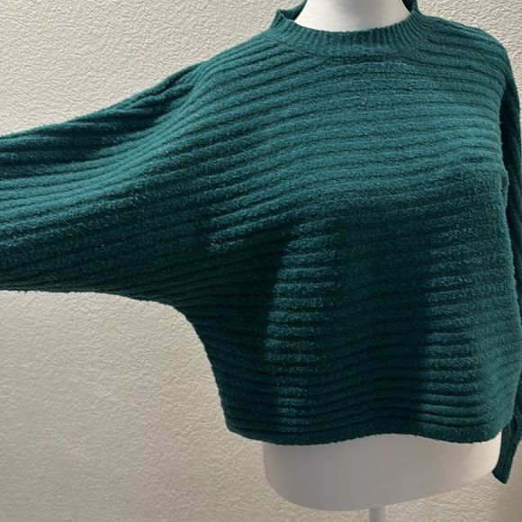 Pink Rose size extra small, emerald, green sweater - Picture 5 of 5